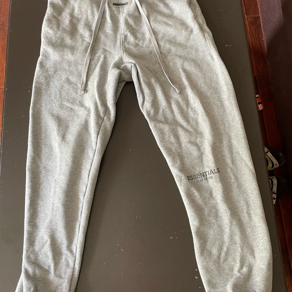 ESSENTIALS sweatpants, read description. - Picture 2 of 5